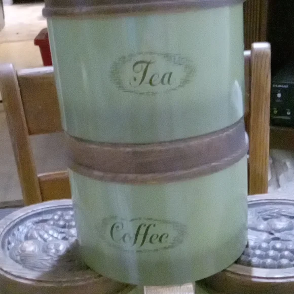 Vintage 4 PC canister set - Picture 1 of 7